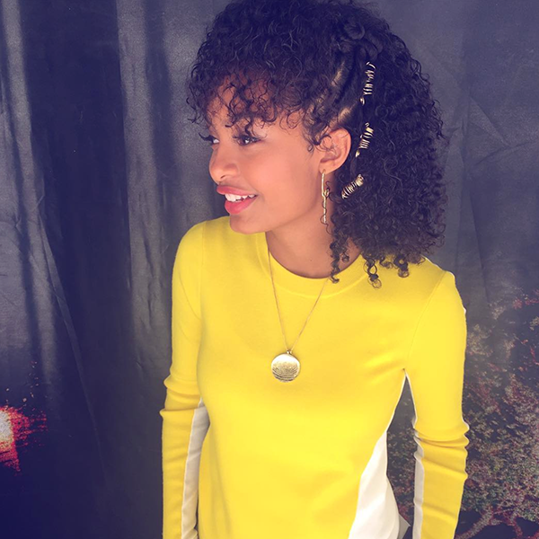 Black Girl Magic: Yara Shahidi Took The Best Natural Hair Selfies This Year
